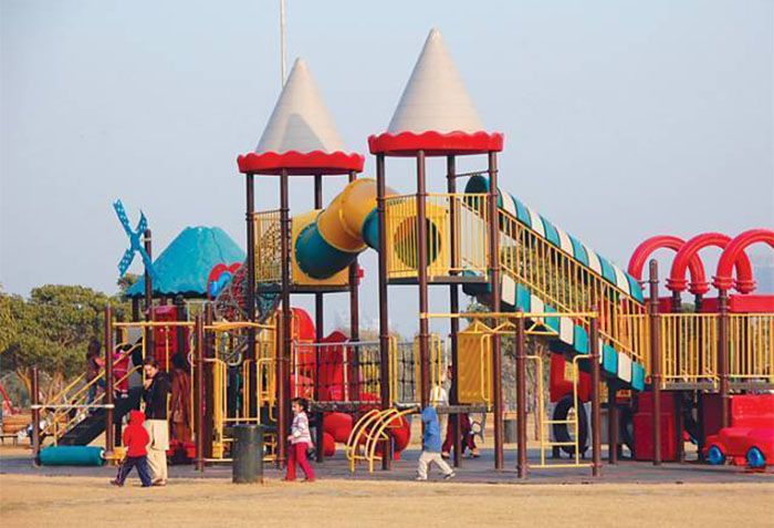 Shahnawaz Children Park in Larkana